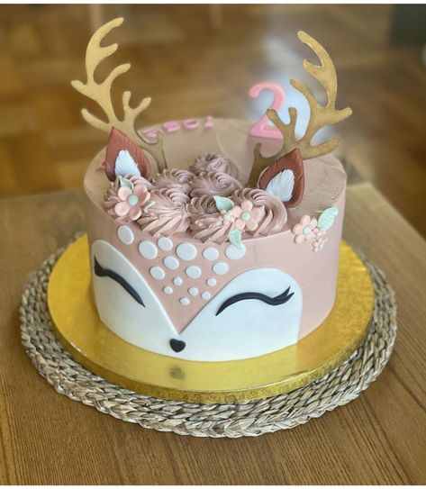 Bambi Smash Cake, One Deerful Birthday Girl, One Deer Ful Birthday Party Girl, Deer First Birthday Girl, Deer Smash Cake, Cake Bambi, Tier Torte, Deer Baby Shower Cake, Deer Birthday Cake