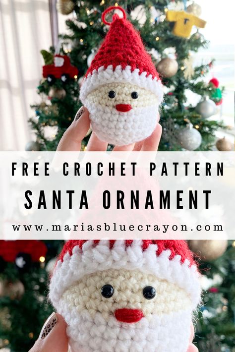 This cute little Santa ornament is part of a 12 Days of Crochet Ornaments event! Get the free pattern over on Maria's Blue Crayon. #crochet #santa #ornament Crocheted Santa, Crochet Santa Claus, Ornament Crochet, Crochet Christmas Ornaments Free, Crochet Ornament Patterns, Christmas Crochet Patterns Free, Crochet Santa, Crochet Xmas, Crochet Christmas Decorations