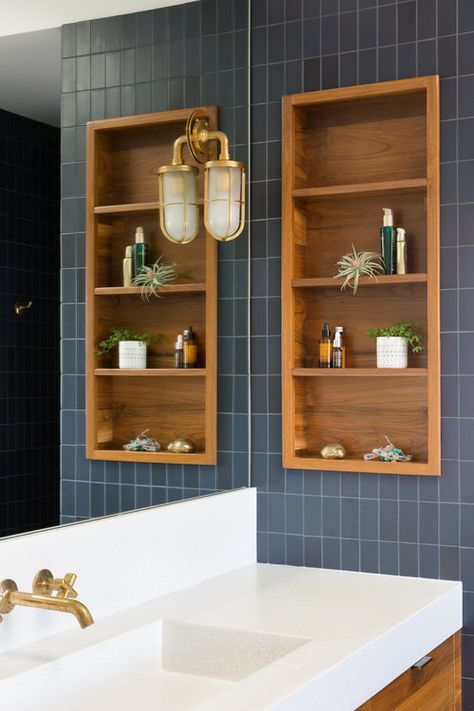 dark grey tiles and wooden in-wall shelves Clever Bathroom Storage, Curtains Farmhouse, Bathroom Storage Ideas, Small Bathroom Storage, Upstairs Bathrooms, Bathroom Redo, Stylish Bathroom, Bathroom Renos, Bath Remodel