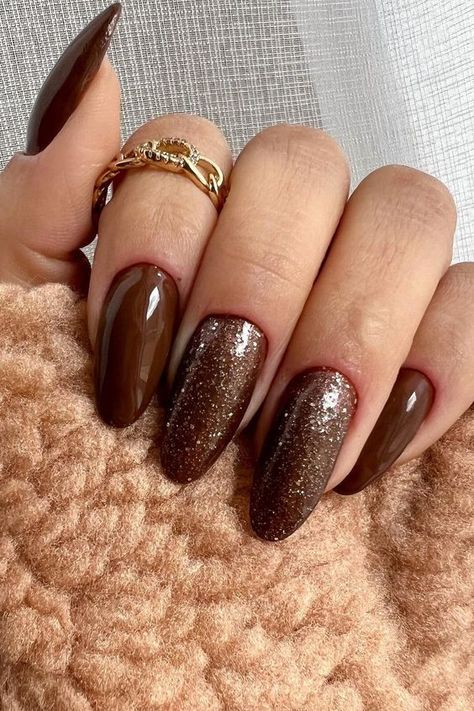 17 Gorgeous Natural Monochrome Fall Nail Ideas for 2023 Nail Art Brown Aesthetic, Nagel Inspiration, Nail Bling, Checkered Nails, Cheetah Print Nails, Swirl Nails, Brown Acrylic Nails, Brown Nail Polish, Brown Nail