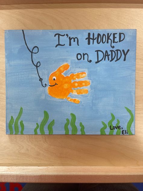 Handprint Fathers Day, Baby Art Crafts, Kids Fathers Day Crafts, Diy Father's Day Crafts, Dad Crafts, Easy Fathers Day Craft, Fathers Day Art, Baby Art Projects, Toddler Arts And Crafts