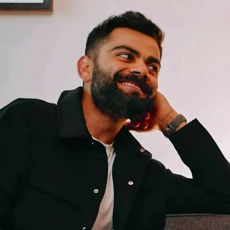 Virat Kohli Smile, Virat Kohli Pfp, Virat Kohli Beard, Virat Kohli Portrait Photography, Ab De Villiers Photo, Virat Kohli And Anushka, Kohli Wallpapers, King Kohli, Virat And Anushka