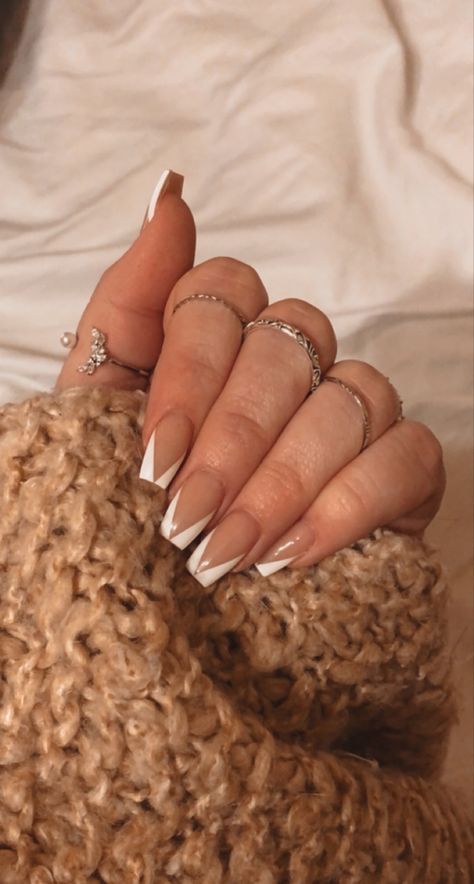 Beige White Nails, White Brown Nails Acrylic, French Tip On Coffin, White And Brown French Nails, White And Brown French Tip, White Beige Nails, Brown Nail White Tip, Fall Nails 2022 Brown And White, Deb Nails