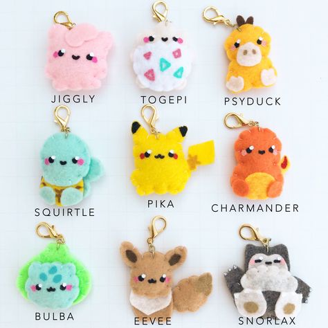 Pokemon Ornaments, Chibi Pokemon, Pokemon Crafts, Library Work, Felt Keychain, Pokemon Diy, Pokemon Craft, Pokemon Birthday Party, Felt Crafts Christmas