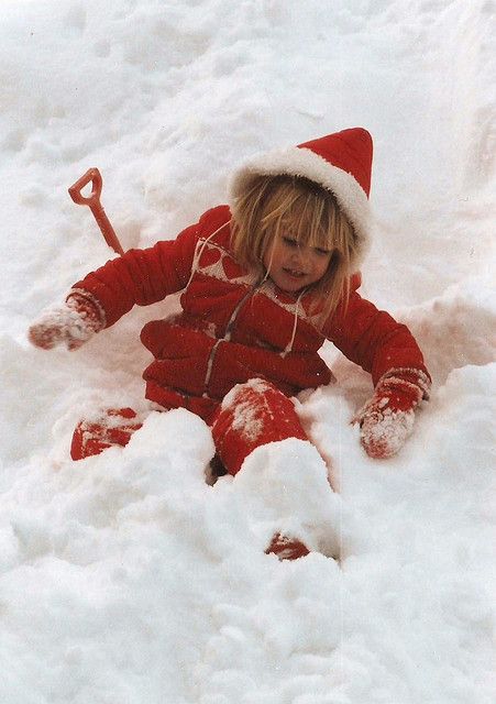 I love seeing a child, in the snow, wearing , a little red snowsuit!!!  All four pf my kids had a red snowsuit... Playing In The Snow, I Love Winter, Ski Holidays, St Moritz, Snow Scenes, Winter Wonder, Winter Fun, Baby Cold, Winter Colors