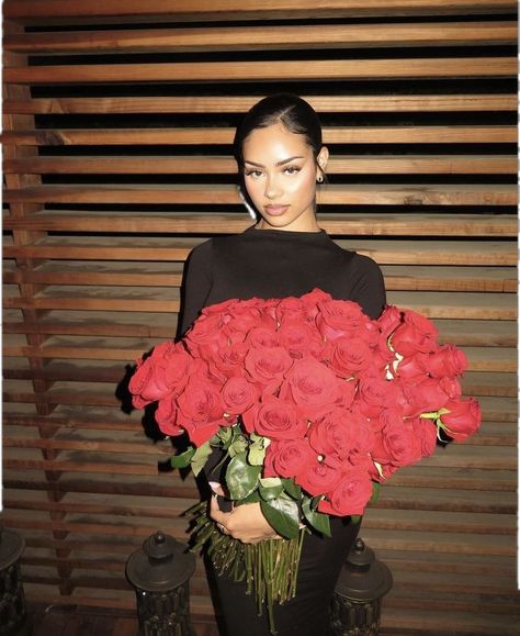 Red Rose Photoshoot, Birthday Shoot With Roses, Red Roses Photoshoot Black Women, Black Women Roses Photoshoot, Bouquet Of Flowers Black Woman, Black Women With Roses Aesthetic, 27th Birthday, Insta Posts, Red Roses