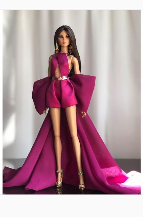 Barbie Inspired Dress, Dress Barbie Doll, Miniature Dress, Barbie Dress Fashion, Barbie Gowns, Fashion Barbie, Fashion Illustration Dresses, Barbie Fashionista, Beautiful Barbie Dolls