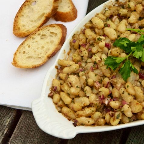 Baked Cannellini Beans, Baked White Beans, Roasted White Beans, Roasted Cannellini Beans, Tuscan Beans, White Bean Recipes, Toasted Baguette, Beans Beans, Bruschetta Toppings