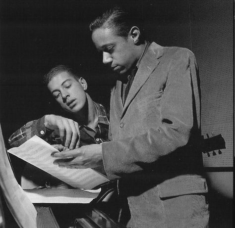 Kenny Burrell and Horace Silver Kenny Burrell, Horace Silver, Francis Wolff, Hackensack Nj, Blues Musicians, Cool Jazz, Flag Photo, Jazz Guitar, Jimmy Page