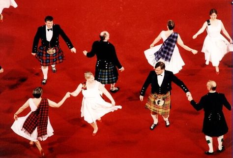 Scottish country dancing Ceilidh Dance, Writer's Office, Scottish Country Dancing, Country Dancing, Dancing Poses, Country Dance, Fantasy Fashion, Dance Dresses, Ronald Mcdonald