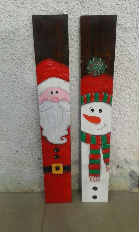 Diy Wood Santa, Santa Porch Sign, Painted Santas On Wood, Painted Christmas Signs, Diy Santa Claus, Diy Christmas Snowman, Diy Schneemann, Wooden Christmas Decorations, Snowman Christmas Decorations