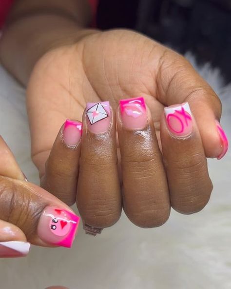 TheShortNailDealer 💅♠️🃏 on Instagram: "Enclose it with a Kiss 💋😘 #kissthetech #nailtechnician #nailsofinstagram #tiktoknails #reelnails #nailsart #shortnails #vdaynails" Braiders Nails, Acrylic Nails Short Square, Acrylic Nails Pretty, Drippy Nails, Acrylic Nails Short, Nails Acrylic Short, Girls Nail Designs, Nails Short Square, Diy Acrylic Nails