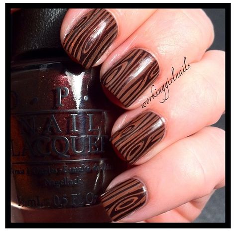 Wood nails Wood Grain Nails, Witch Nails, Wood Nails, Nice Nails, Striped Nails, Nail Envy, New Nail Art, Popular Nails, Nail Polish Designs