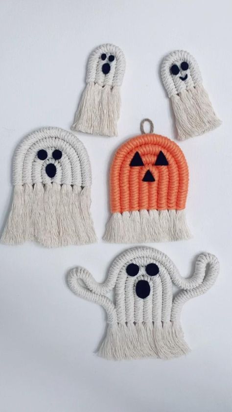 Halloween Crafts Diy, Halloween Decorations Diy, Halloween Decor Diy, Rainbow Macrame, Diy Yarn, Diy Yarn Crafts, Crafts Halloween, Fall Halloween Crafts, Rope Crafts