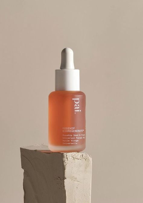 Serum Photography Ideas, Serum Bottle Design, Skin Care Products Photography, Serum Product Photography, Skincare Product Photography Ideas, Serum Photography, Skincare Marketing, Studio Product Photography, Product Aesthetic