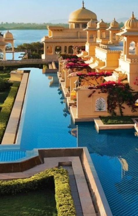 Experience Pure Royalty : 7 Most Luxurious Palaces In India Udaivilas Udaipur, Oberoi Udaivilas, Amazing India, Hotel Decor, Rajasthan India, Honeymoon Destinations, Udaipur, Jodhpur, Incredible India