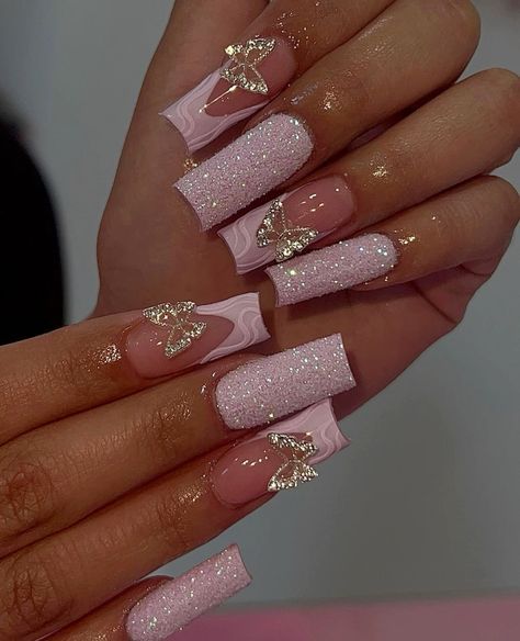 Fancy Acrylic Nail Designs, Glamour Nails Designs, Baddie Nail Ideas, Iconic Nails, 21st Birthday Nails, Sweet 16 Nails, Nails Baddie, Quinceanera Nails, Ombre Acrylic