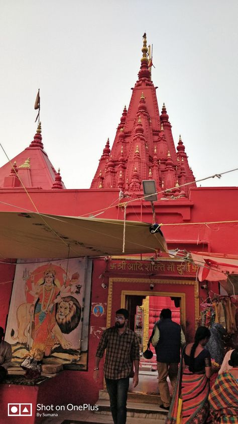 Varanasi Photography Beautiful, Varanasi Photography, Durga Temple, Black Sparkly Dress, Mata Ji, Devi Temple, Vishnu Ji, Krishna And Radha, Durga Maa