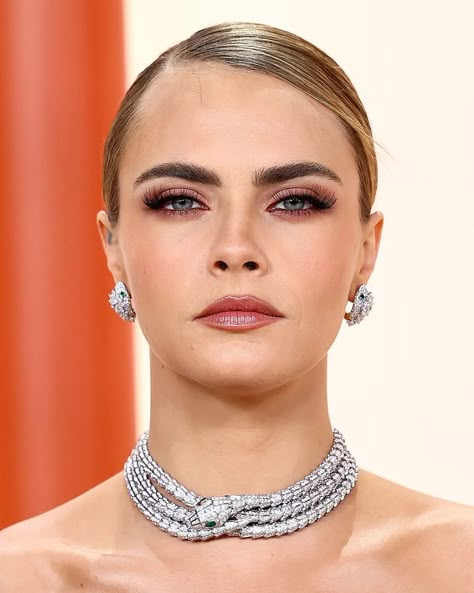 Oscar Red Carpet 2023, Best Celebrity Makeup Looks, 2023 Red Carpet Makeup, Cara Delevingne Oscars 2023, Oscar Makeup Looks, Red Carpet Makeup Looks 2023, Oscars Makeup Looks, Cara Delevingne 2023, Kara Delevigne