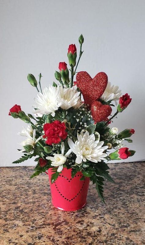 Valentine’s Flower Arrangements, February Floral Arrangements, February Flower Arrangements, Valentines Arrangements Floral Design, Valentine’s Day Floral Arrangements, Valentines Day Arrangements, Valentines Floral Arrangements, Valentine Floral Arrangements, Valentines Day Floral Arrangements