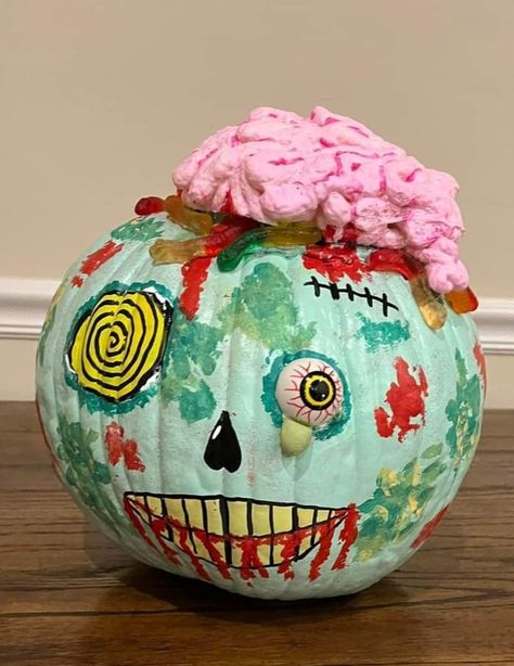 Zombie Pumpkin Painting Ideas, Zombie Painted Pumpkin, Zombie Pumpkin Painting, Zombie Halloween Party, Zombie Pumpkin, Pumpkin Paintings, Zombie Pumpkins, Creative Pumpkin Painting, Pumpkin Decorating Contest