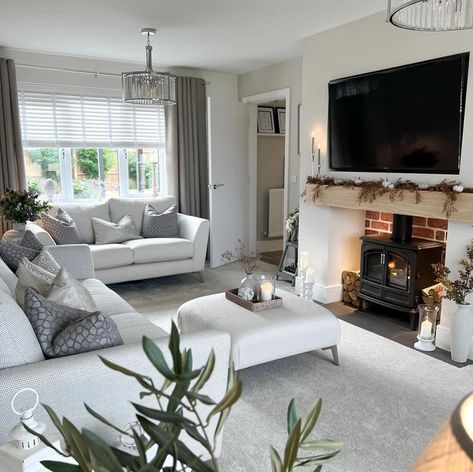 Rachel - @harebell_grove | Avant Modbury Fabulous Living Room Decor, Log Burner Living Room, Relaxing Sunday, Elegant Living Room Decor, Beige Living Rooms, Cosy Living, Lounge Ideas, Living Room Decor Fireplace, Cottage Living Rooms