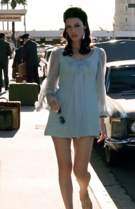 Megan Draper, 60s Outfits, Jessica Pare, 60’s Fashion, Mad Men Fashion, 60s 70s Fashion, 60s And 70s Fashion, 70s Inspired Fashion, Sixties Fashion