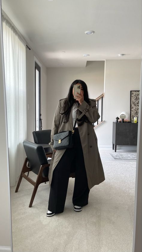 Nike dunks, panda dunks, trench coat, vintage, outfit inspo Check Trench Coat Outfit, Trench Coat Outfit With Dunks, Trench Coat Midsize, Coat Plus Size Women, Midsize Trench Coat Outfit, Plus Size Long Coat Outfit, Autumn Dress Plus Size, Midsize Trench Coat, Trench Coat Curvy Outfit