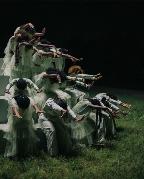 Tobe Nwigwe Aesthetic, Photoshoots Outside, Godly Aesthetic, Tobe Nwigwe, Movement Reference, Theatre Bizarre, Movement Is Medicine, Composition Tips, As It Is In Heaven