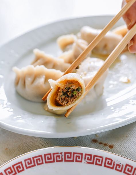 Gluten-free Dumplings - The Woks of Life Gf Dumplings, Gluten Free Dumplings, Gf Meals, Food Planning, Wok Recipes, Gf Food, Weekend Food, Bamboo Steamer, Woks Of Life