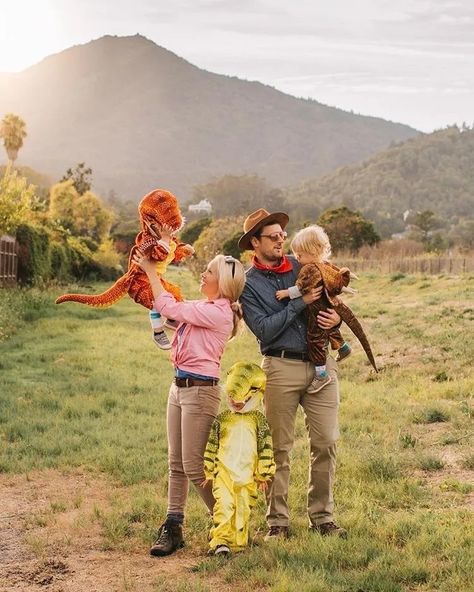 Jurassic Halloween Costume, Dinasour Halloween Family, Costume Ideas Family Of Four, Family Jungle Costume, Crocodile Hunter Family Costume, Family Of Four Halloween Costumes Boys, Dino Family Costume Ideas, Family Halloween Costumes For 5 Funny, Family Costumes Dinosaur