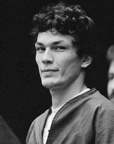 Richard Ramirez The Night Stalker, John Wayne Gacy, Night Stalker, Dark Triad, San Quentin, Райан Гослинг, Ted Bundy, Moving To California, In The Shadows