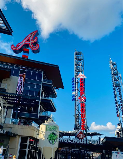 Atlanta Braves Aesthetic, Braves Aesthetic, Restaurant Aesthetic Instagram, Atlanta Georgia Aesthetic, Atlanta Georgia Restaurants, Imagery Activities, Atlanta Aesthetic, Georgia Summer, Matt Olson