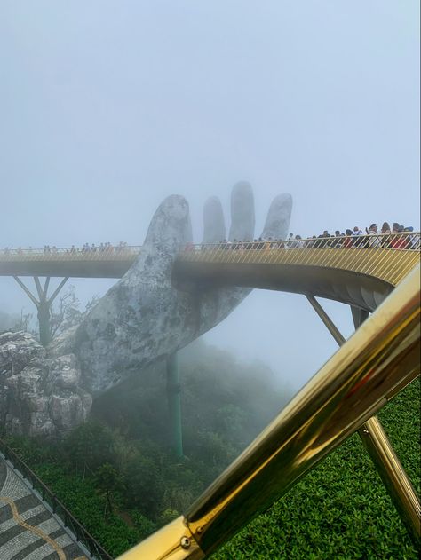 📌 Golden Hand Bridge, Ba Na Hills, Da Nang, Vietnam Golden Hands Bridge, Vietnam Da Nang, Ba Na Hills, Da Nang Vietnam, Golden Bridge, Vacation Locations, Da Nang, Vietnam Travel, City Aesthetic