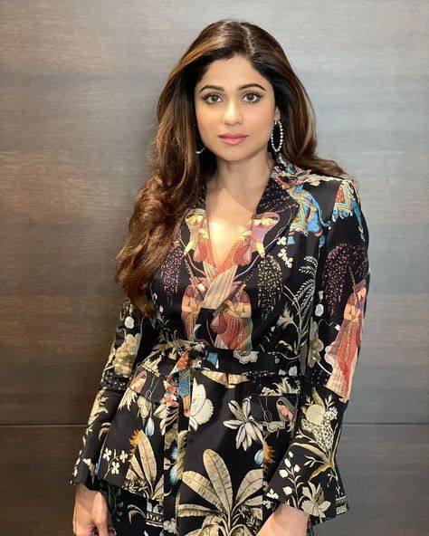 Shamita Shetty, Avneet Kaur, Pictures Photography, Welcome To The World, Hd Wallpapers, Hd Wallpaper, To The World, Wallpapers, Instagram Posts