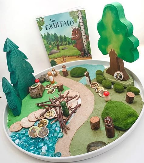 Gruffalo Small World Play, Gruffalo Play Ideas, Gruffalo Activities Eyfs, Gruffalo Activities, Book Play, Nature Portraits, Tuff Spot, Eyfs Activities, Creative Area