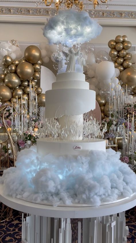 Weddings Cakes Unique, Cloud Wedding Cake, Cakes Wedding Elegant, Heaven Themed Cake, Luxurious Wedding Cake, Winter Theme Wedding Cake, Luxury Wedding Cakes, Heavenly Wedding Theme, Cake Decorating Rainbow