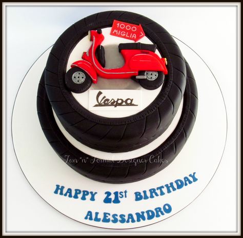 Vespa themed birthday cake. Vespa Cake, Motorbike Cake, Torte Creative, Torte Decorate, 50th Birthday Cake, Birthday Cakes For Men, Birthday Party Theme Decorations, Happy 21st Birthday, Themed Birthday Cakes