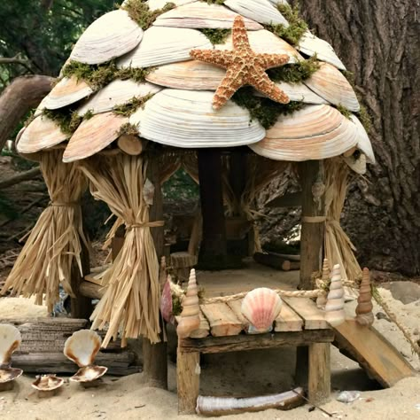 New England Fall Events Portsmouth NH Fairy House Tour                                                                                                                                                                                 More Garden Ideas Homemade, Diy Fairy Garden Ideas, Beach Fairy Garden, Diy Fairy Garden, Fairy Garden Ideas, Fairy Garden Crafts, Fairy Garden Designs, Fairy Furniture, Mini Fairy Garden