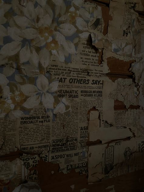 Antique Grunge Aesthetic, 1920 Newspaper, Antique Grunge, Type Of Aesthetics, Different Types Of Aesthetics, Collage Journaling, Archive Aesthetic, Grunge Core, 2023 Wallpaper