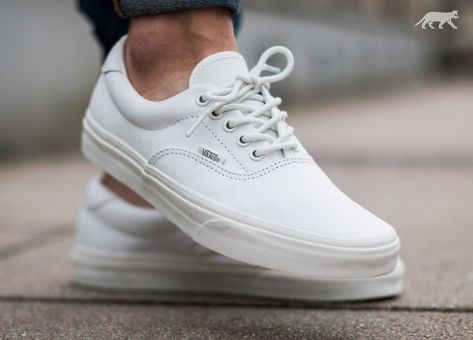 Vans Era (White) Vans Era Outfit Men, Vans Era Outfit, White Outfit Men, Vans Authentic White, Vans Outfit Men, Vans Outfit, Vans Era, White Outfit, Fresh Kicks