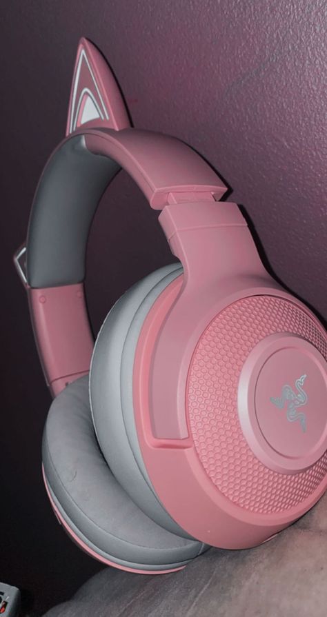 razer kitty headphones 🗯 Pink Gaming Headphones, Razer Headphones, Pink Headset, Kitty Headphones, Couple Illustration Wedding, Games Room Inspiration, Pink Headphones, Best Gaming Headset, Head Phone