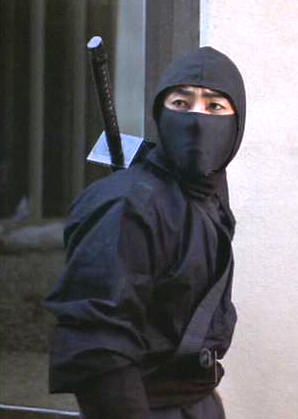 Sho Kosugi, the legendary Ninja Master John Wick Comic, Sho Kosugi, Ninja Japan, Ninja Movies, Ninja Gear, Ninja Master, Climbing Equipment, Kung Fu Movies, Arte Ninja