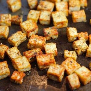 Spiced & Roasted Tofu Croutons ~ Talking Meals Tofu Croutons, Tofu Ideas, Stir Fry Pasta, Ways To Cook Tofu, Roasted Tofu, Tofu Bites, Tofu Seasoning, Pan Fried Tofu, Teriyaki Tofu