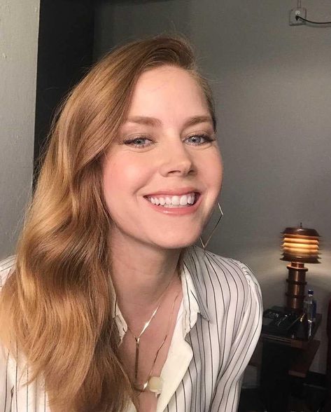 Amy Adams on Instagram: “Backstage at @jimmykimmellive 😁. #amyadams #vicemovie #vice #selfie #jimmykimmel #jimmykimellive #smile” Amazing Amy, Teresa Palmer, Annie Leibovitz, Redhead Beauty, Amy Adams, Feminine Beauty, Nicole Kidman, Celebrities Female, Redheads