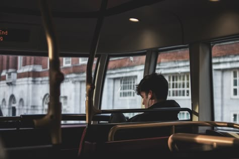 London People, Catcher In The Rye, Dark Academia Aesthetic, The Secret History, Academia Aesthetic, Cinematic Photography, Character Aesthetic, Writing Inspiration, The Window