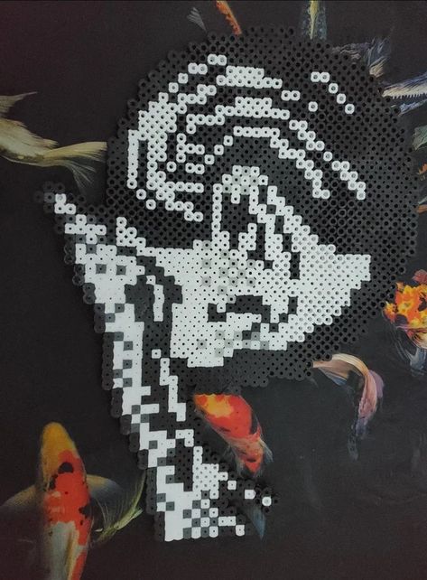 Junji Ito Perler Beads, Junji Ito Pixel Art, Horror Perler, Anime Perler, Bead Templates, Perler Designs, Hamma Beads Ideas, Hamma Beads, Beads Patterns