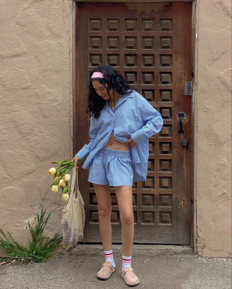 Sumer style, summer outfit, summer ootd, summer trends, spring time outfit, pinstripe set, pinstripe button down, pinstripe shorts, Birkenstock clog dupes, Parisian style, Parisian outfit, #summerstyle #summerootd #parisianstyle #boohoo Pinstripe Shorts Outfit, Sumer Style, Pinstripe Shorts, Holiday Fits, Parisian Outfit, Summer Dreaming, Birkenstock Clog, Trends 2025, Summer Ootd