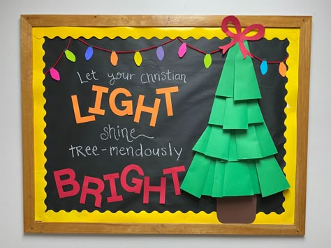 Merry And Bright Bulletin Board Ideas, Christian Christmas Door Ideas, Christmas Light Bulletin Board Ideas, Christmas Light Bulletin Board, Christmas Lights Bulletin Board, Bulletin Board Ideas Christmas, Christmas Hallways, Christmas Library Bulletin Boards, Christmas Tree Bulletin Board