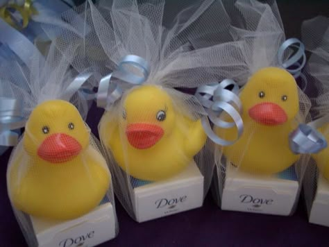 Rubber ducky party favors. Duck Baby Shower Theme, Rubber Ducky Party, Baby Shower Center, Ducky Baby Showers, Ducky Baby Shower, Shower Prizes, Rubber Ducky Baby Shower, Baby Shower Duck, Baby Shower Prizes